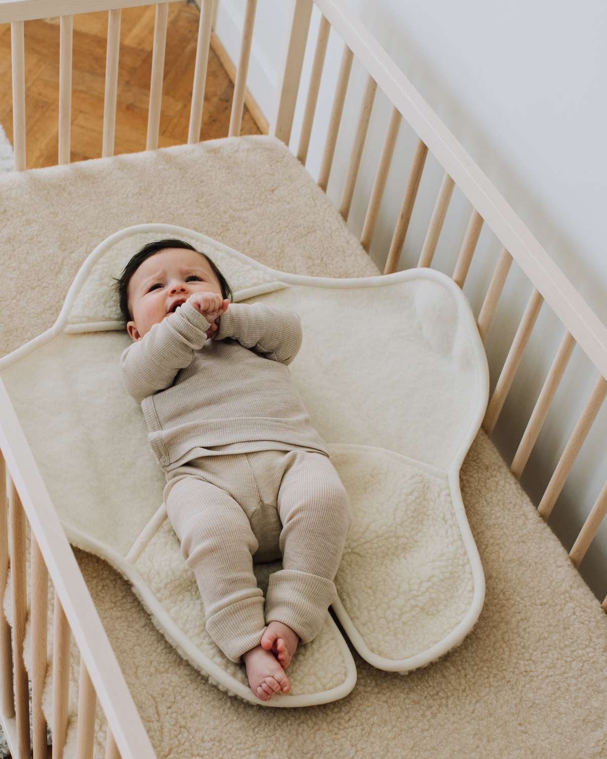 Baby-Wickeltuch mit Füßen und Kapuze - Merinowolle